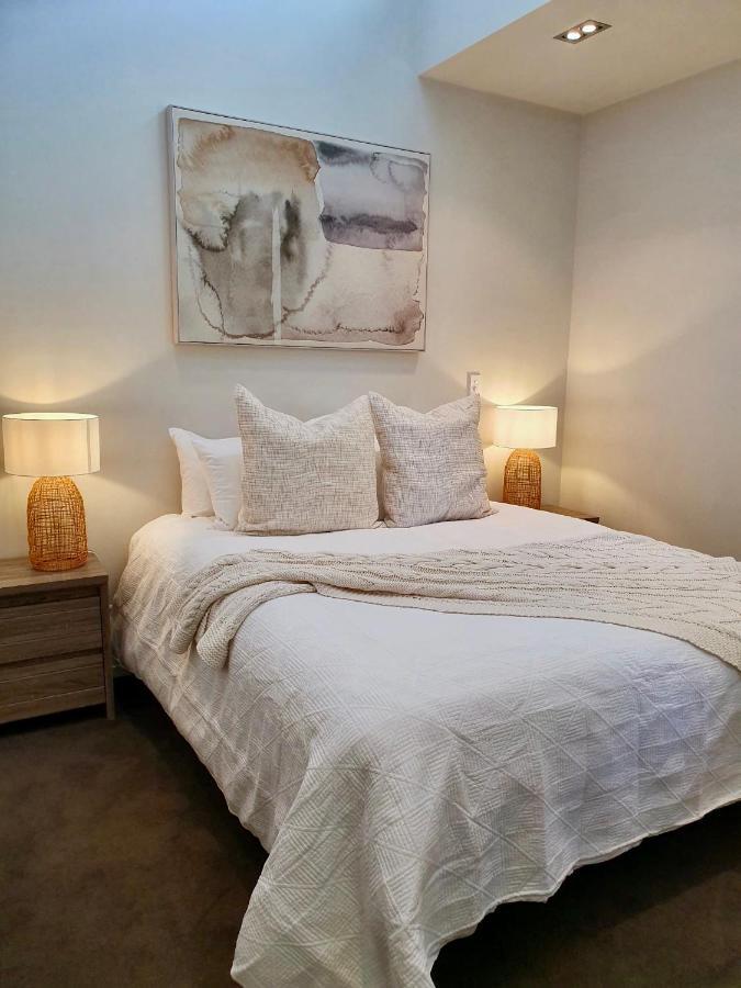 Apartamento Stylish Haven Luxury Interiors In Prime Location Queenstown Exterior foto