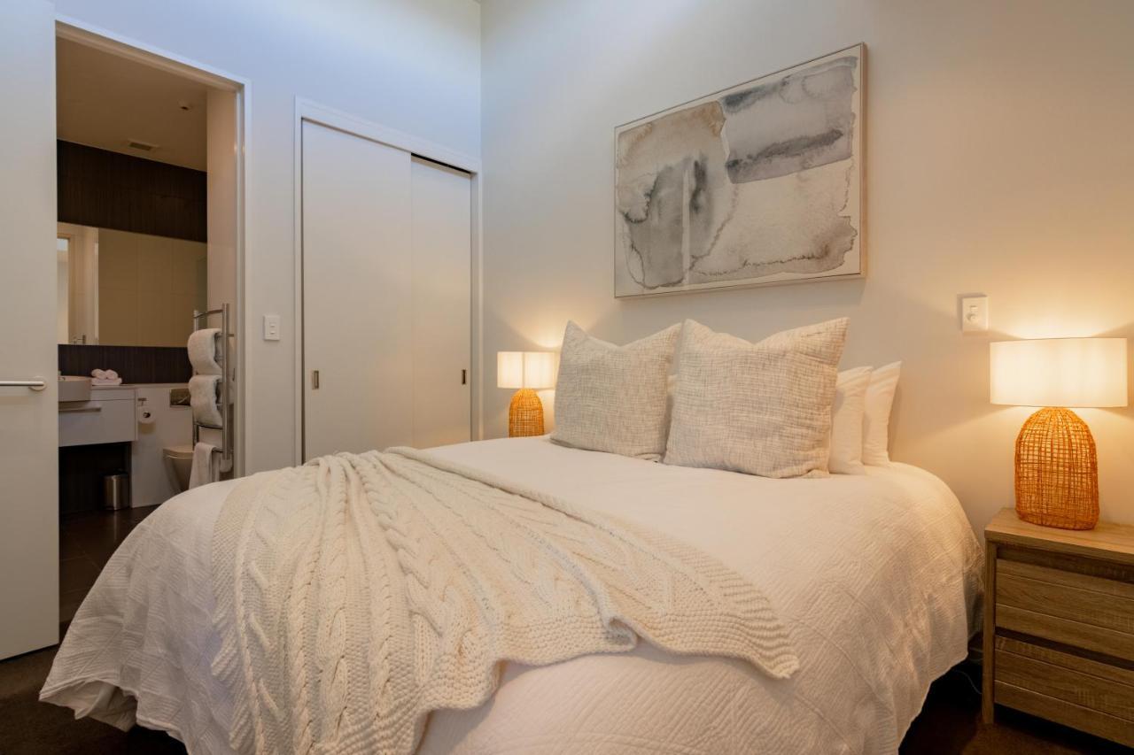 Apartamento Stylish Haven Luxury Interiors In Prime Location Queenstown Exterior foto