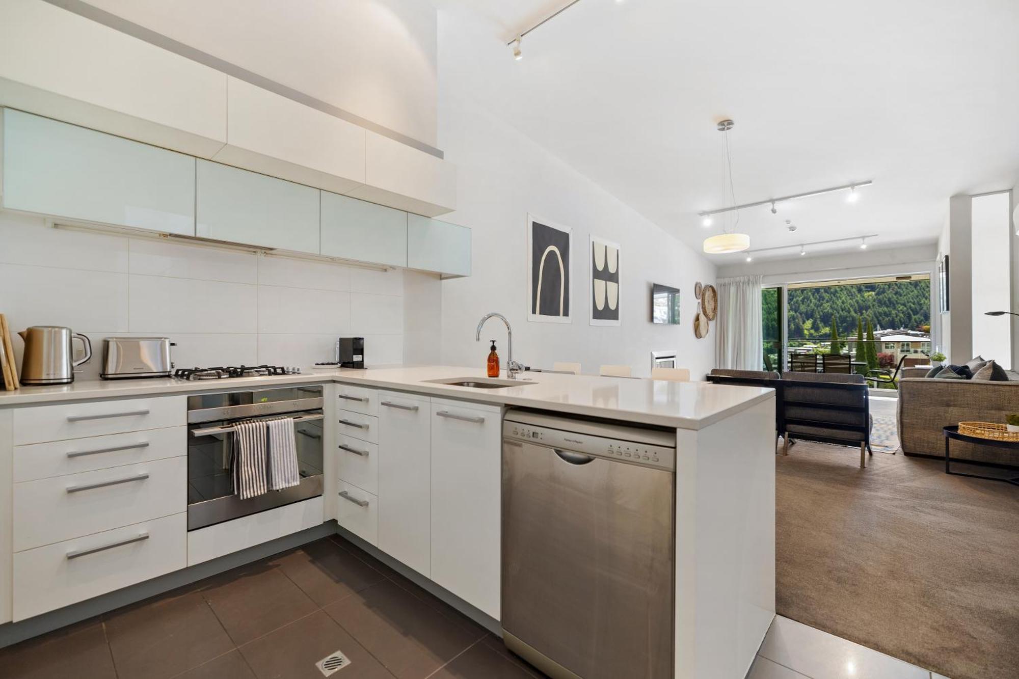 Apartamento Stylish Haven Luxury Interiors In Prime Location Queenstown Exterior foto